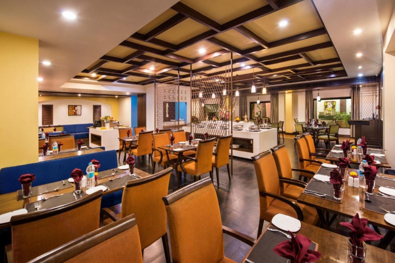 Hotel Abigail Goradia'S Ширди Экстерьер фото