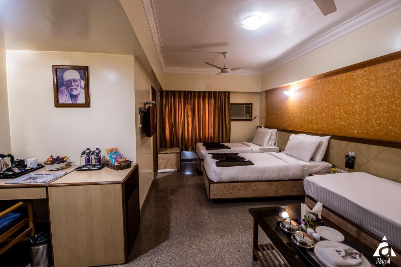 Hotel Abigail Goradia'S Ширди Экстерьер фото
