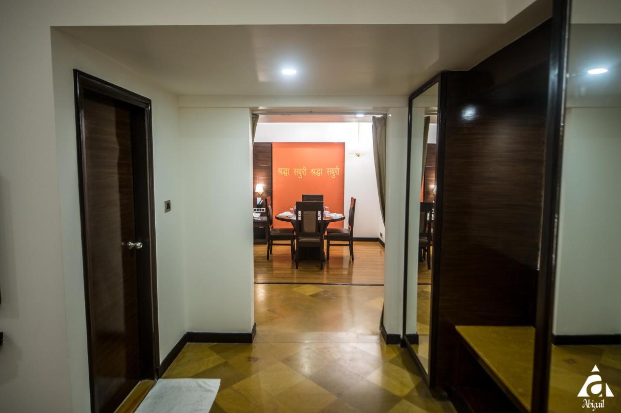 Hotel Abigail Goradia'S Ширди Экстерьер фото