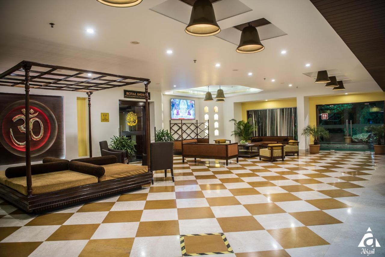Hotel Abigail Goradia'S Ширди Экстерьер фото