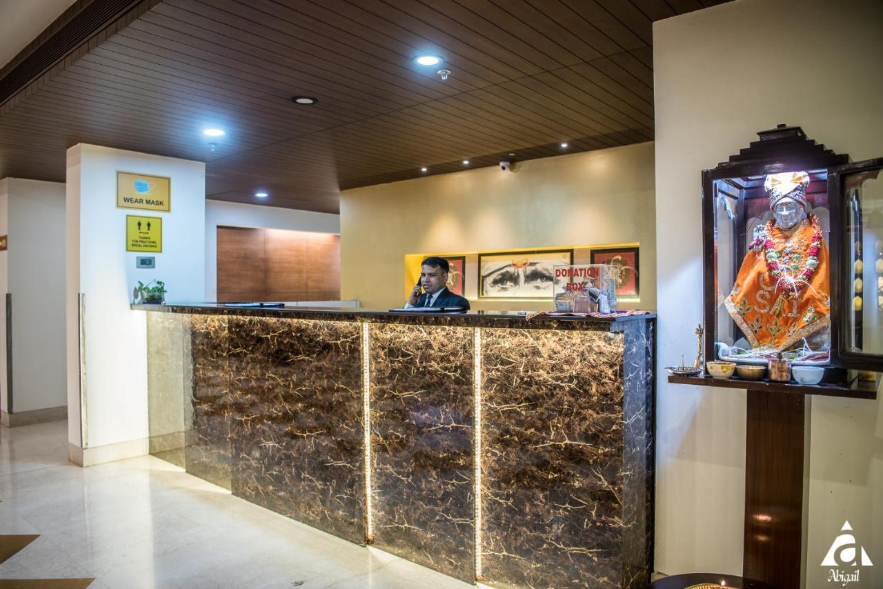 Hotel Abigail Goradia'S Ширди Экстерьер фото