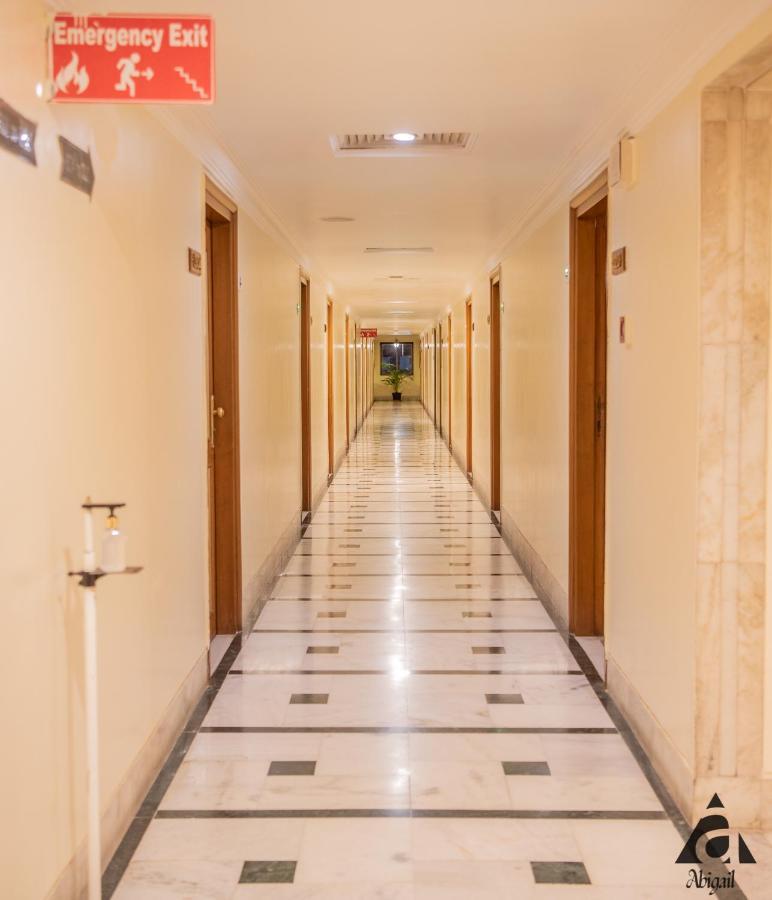 Hotel Abigail Goradia'S Ширди Экстерьер фото