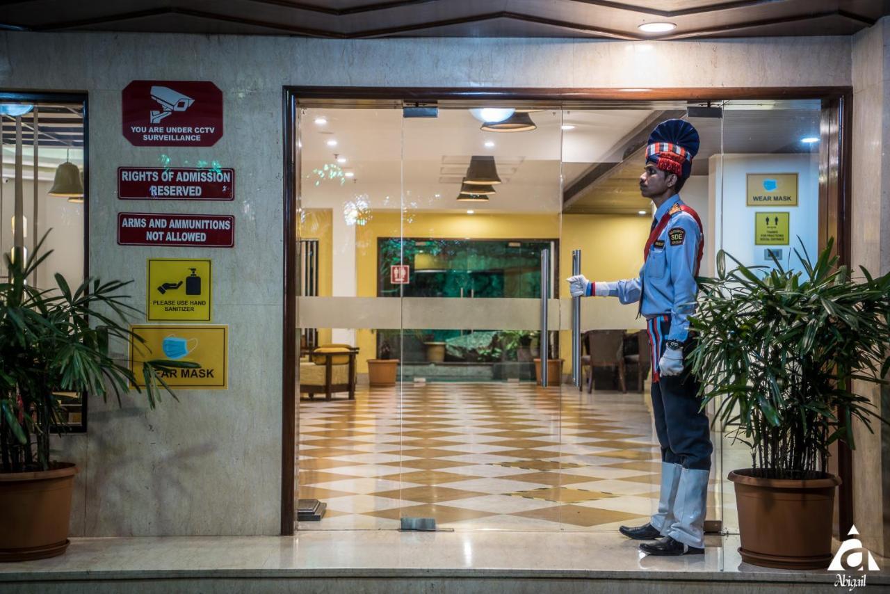 Hotel Abigail Goradia'S Ширди Экстерьер фото